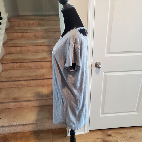 Victoria's Secret Yoga top - Picture 3 of 5